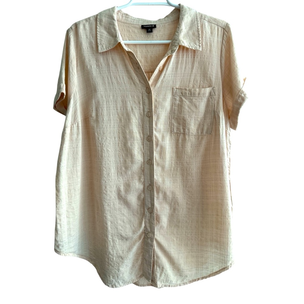 Torrid Light Pink Textured Button Down Blouse | Size 00
